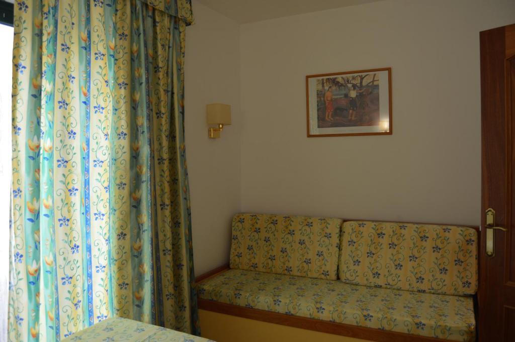 Apartamentos Royal Λορέτ Ντε Μαρ Δωμάτιο φωτογραφία